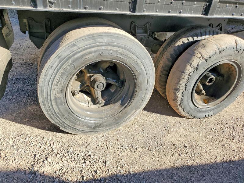 1970 MFG 1970 DRY Van Trailer