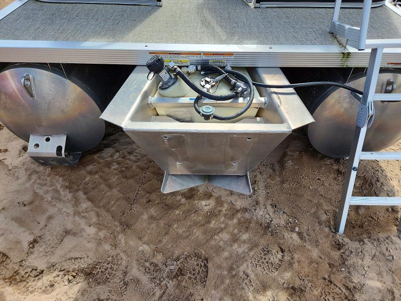 2021 Avalon Boat