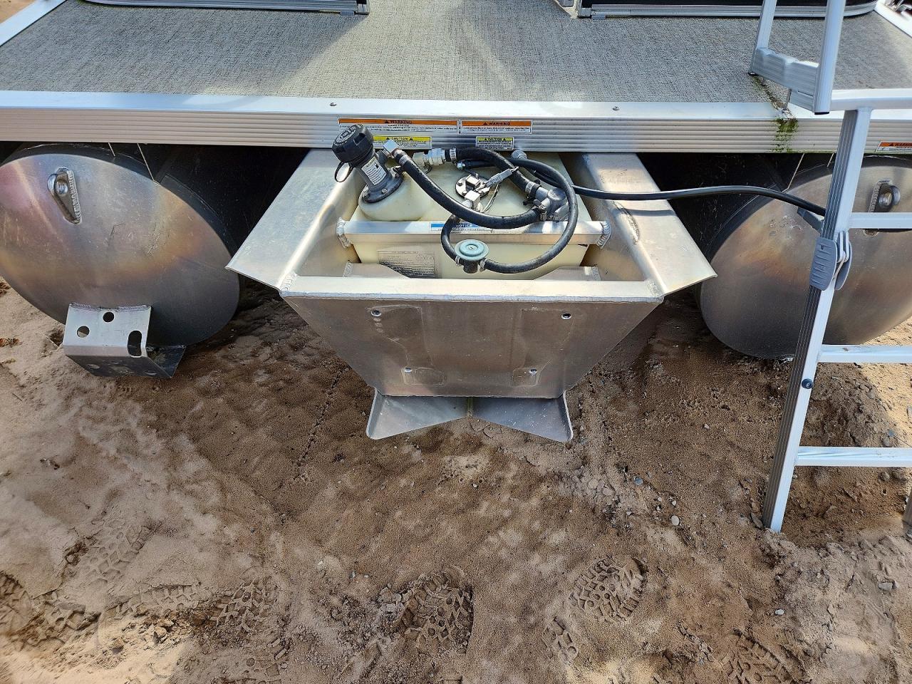 2021 Avalon Boat
