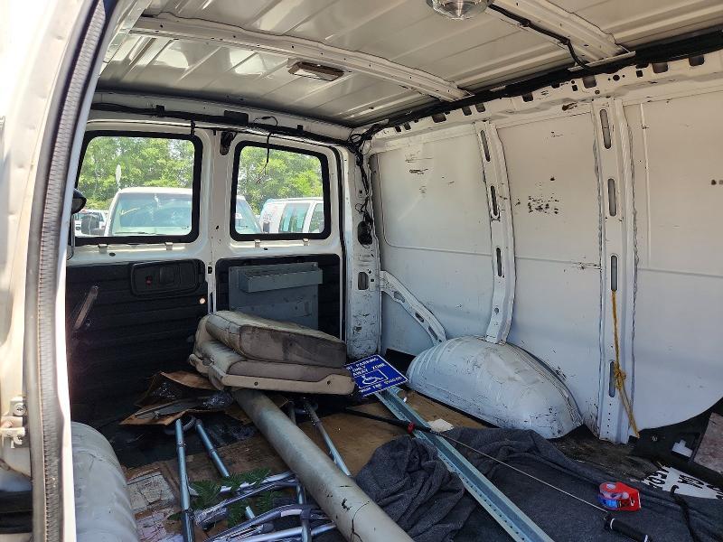 2011 Chevrolet Express 2500 Delivery van