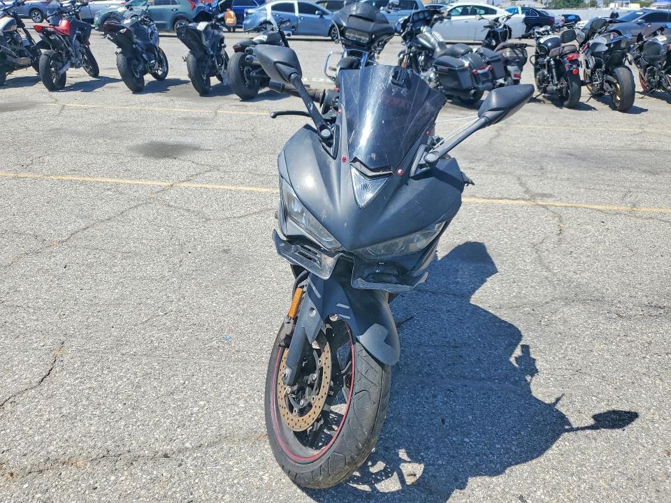 2017 Yamaha YZFR3