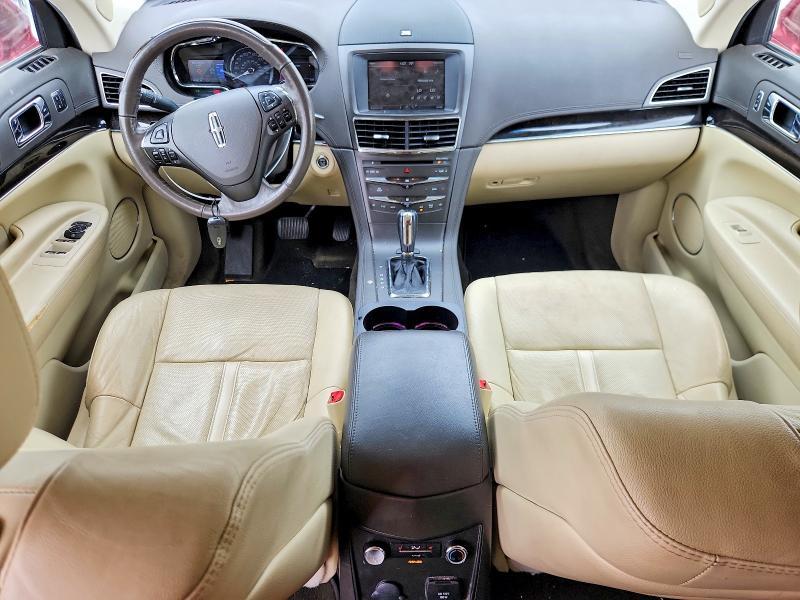 2015 Lincoln MKT