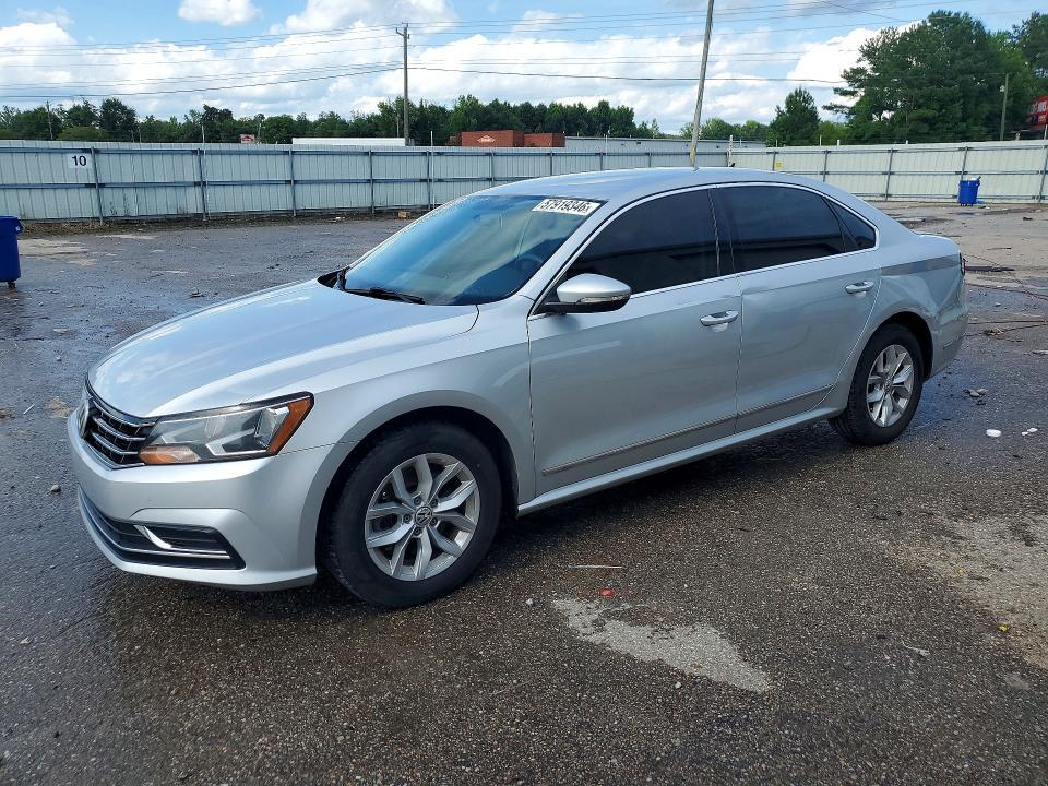 2017 Volkswagen Passat s