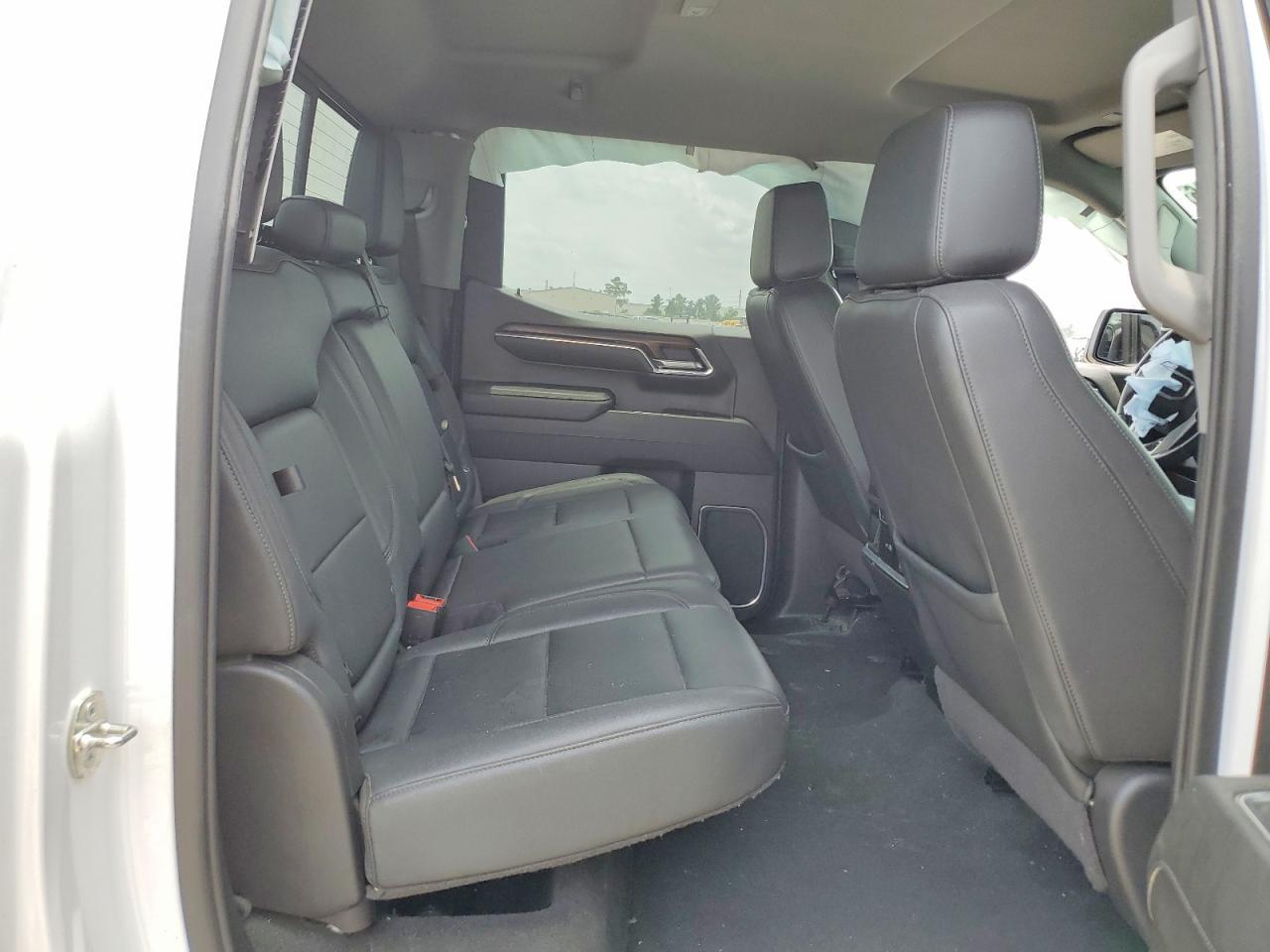 2024 GMC Sierra K1500 SLT