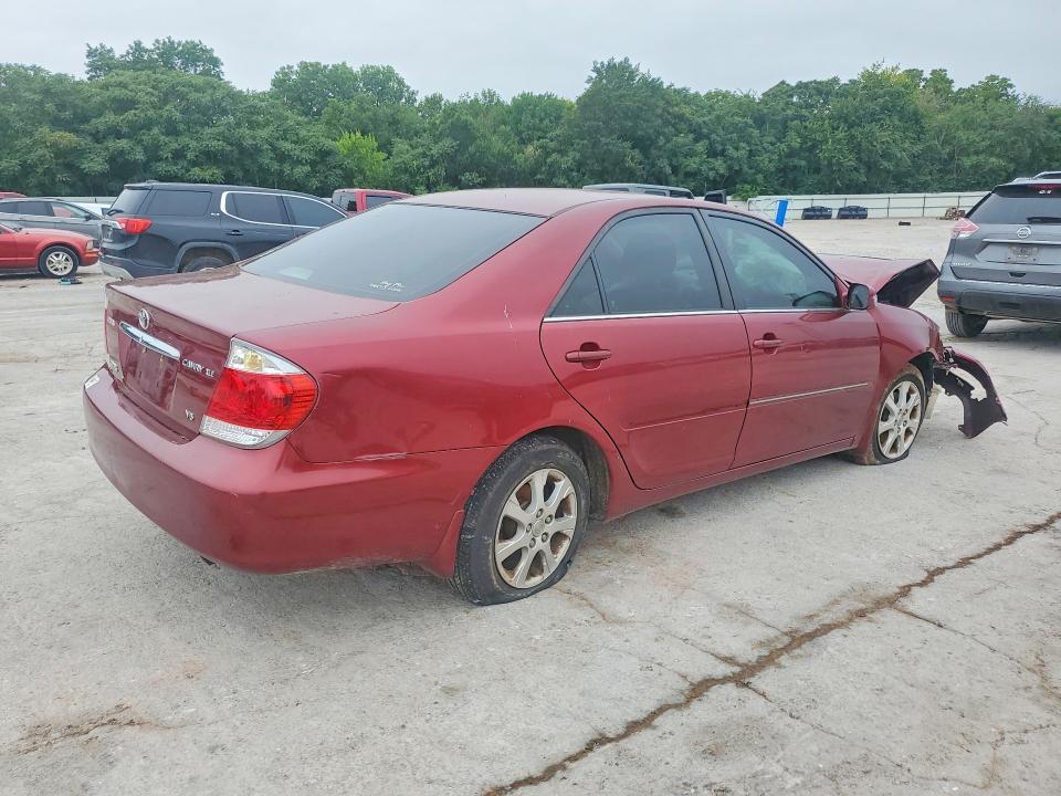 2005 Toyota Camry xle V6