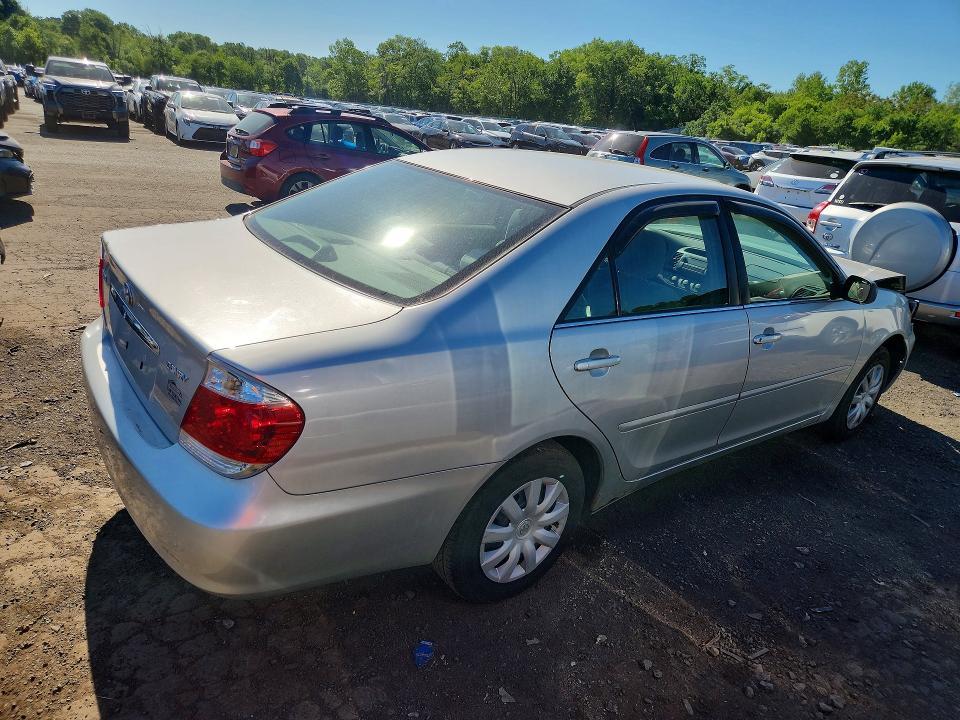 2005 Toyota Camry Standard