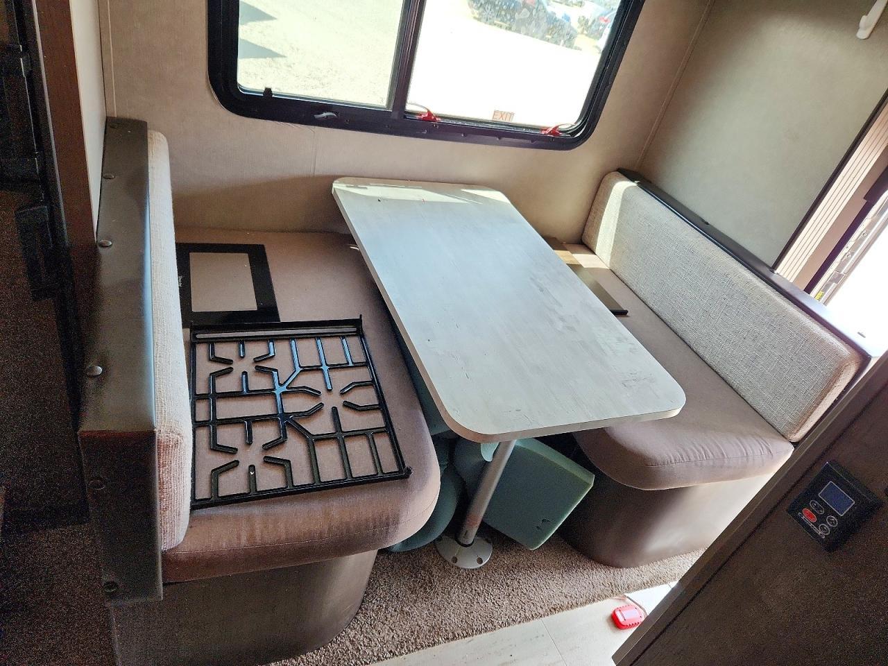 2021 Foresriver 2021 Forest River REAL-LITE Camper