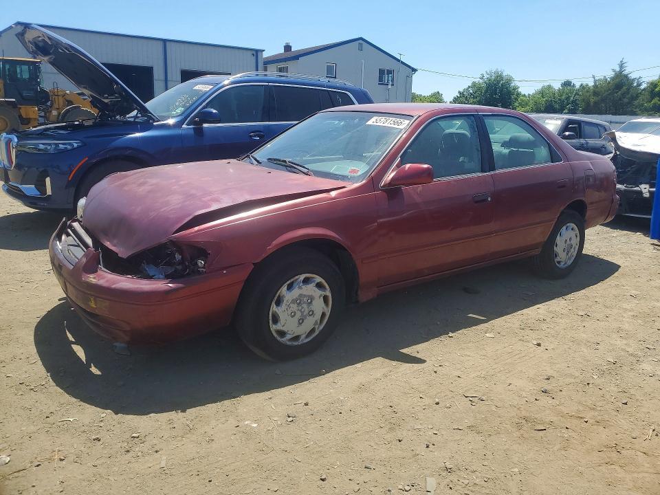 1999 Toyota Camry le