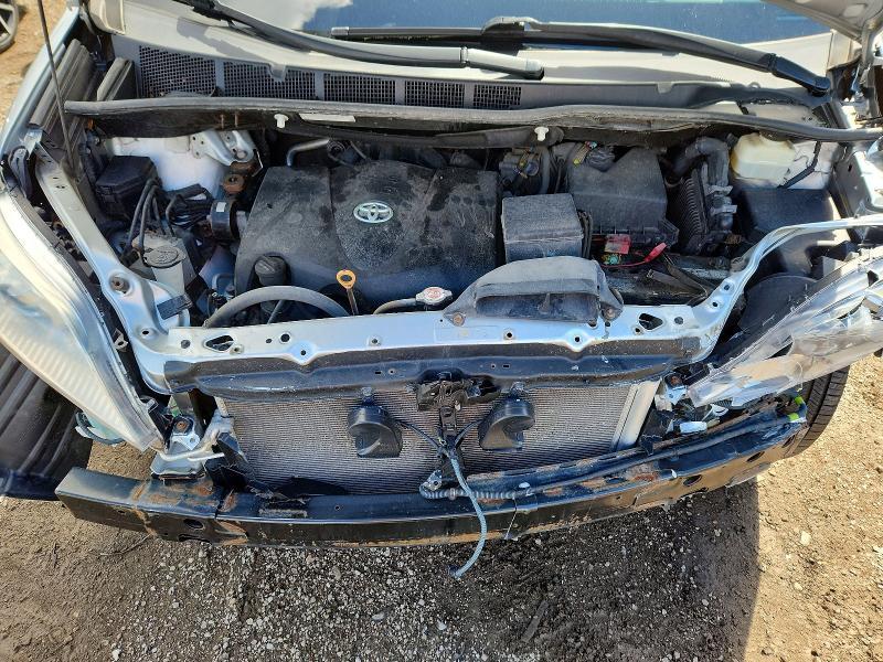 2019 Toyota Sienna le
