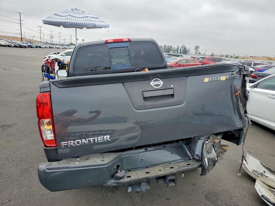 2015 Nissan Frontier Desert Runner