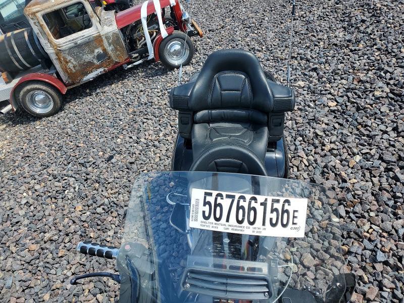 2004 Honda GL1800