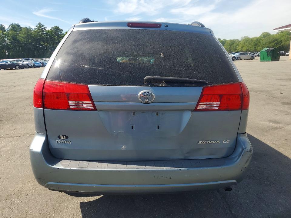 2004 Toyota Sienna le 7 Passenger