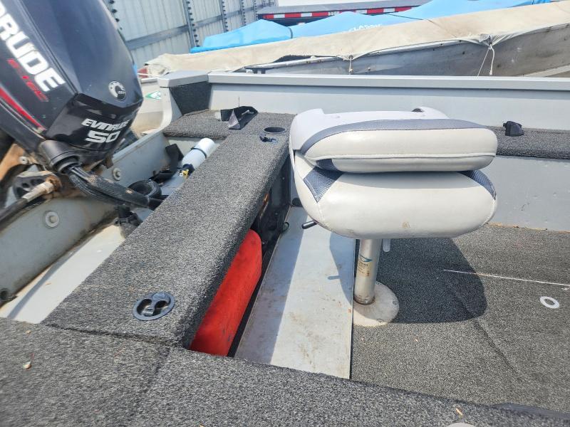 2016 Alumacraft Boat