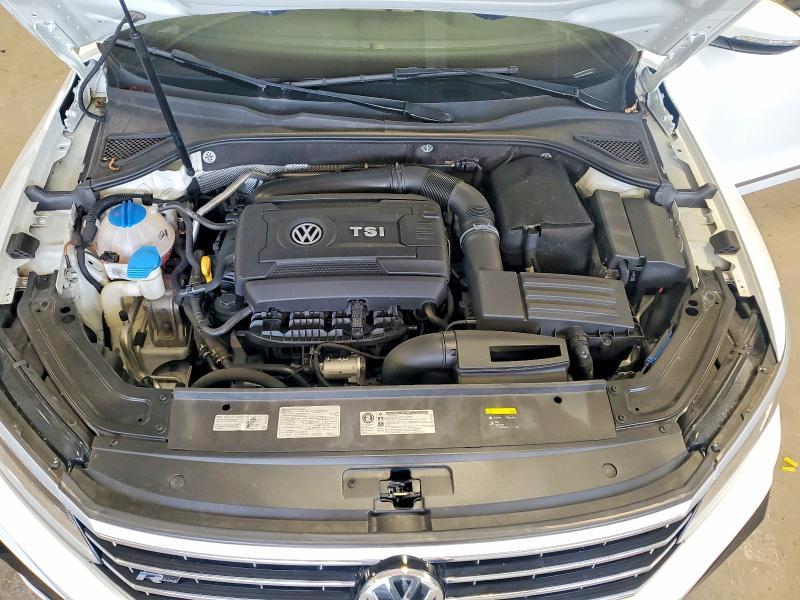 2017 Volkswagen Passat R-line
