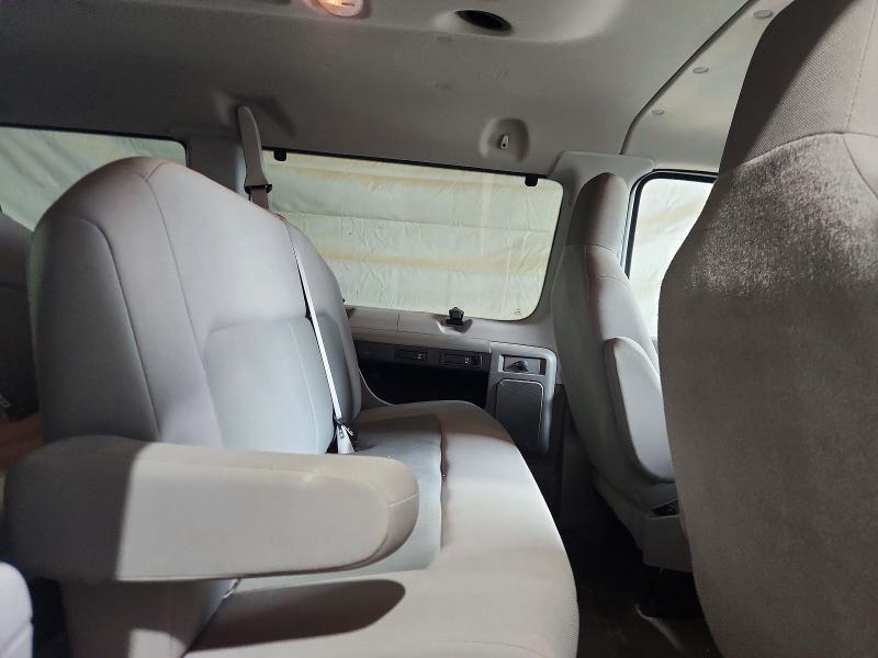 2013 Ford Econoline E350 Super Duty Wagon