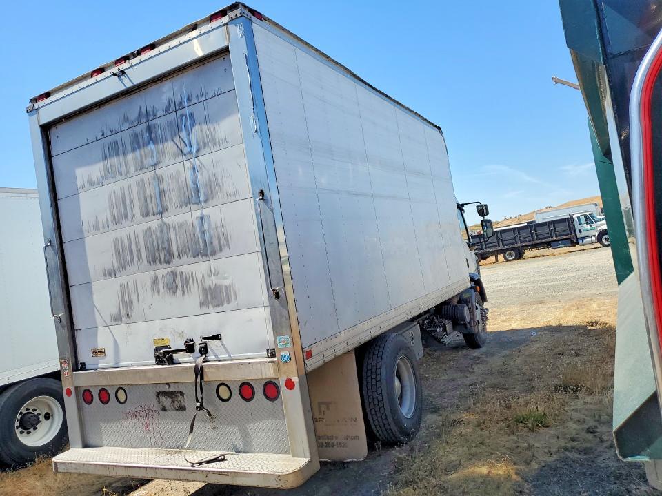 2015 Peterbilt 220