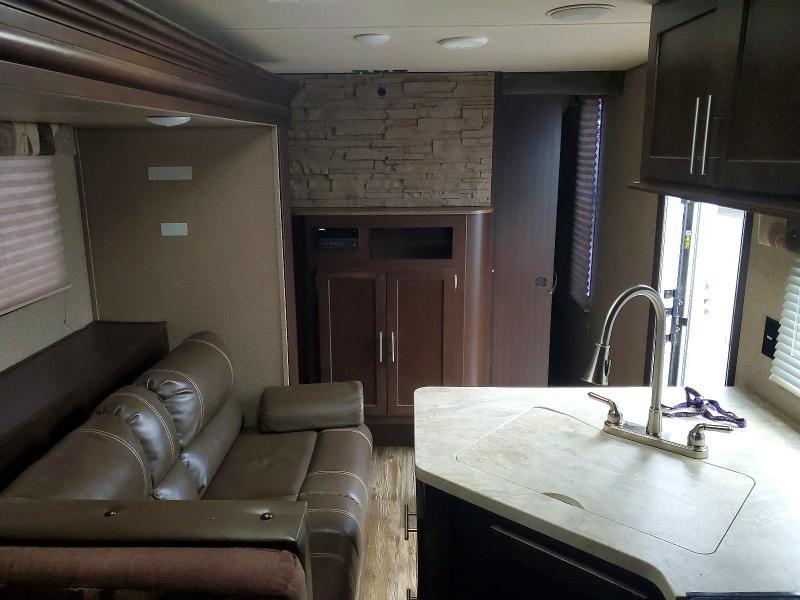 2017 Forest River Er Patriot Camper