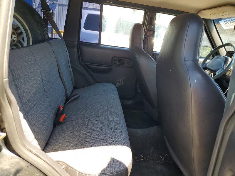 2001 Jeep Cherokee Sport
