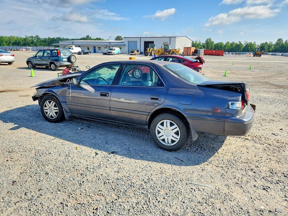 2001 Toyota Camry le