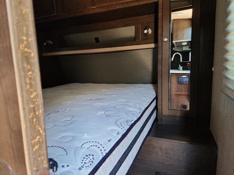2019 Heartland Shadow Cruiser Camper