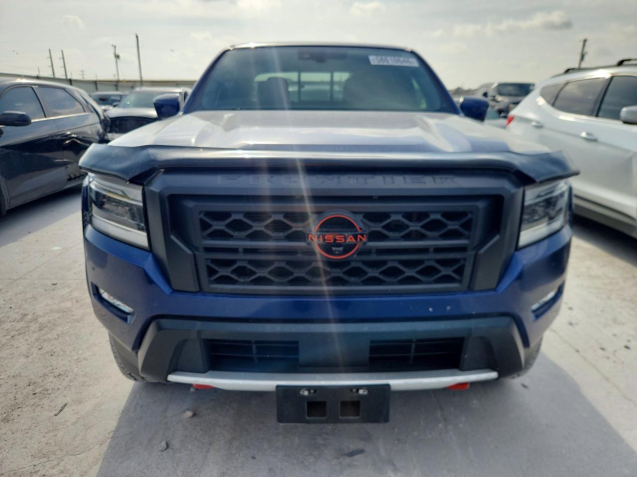 2022 Nissan Frontier PRO-X