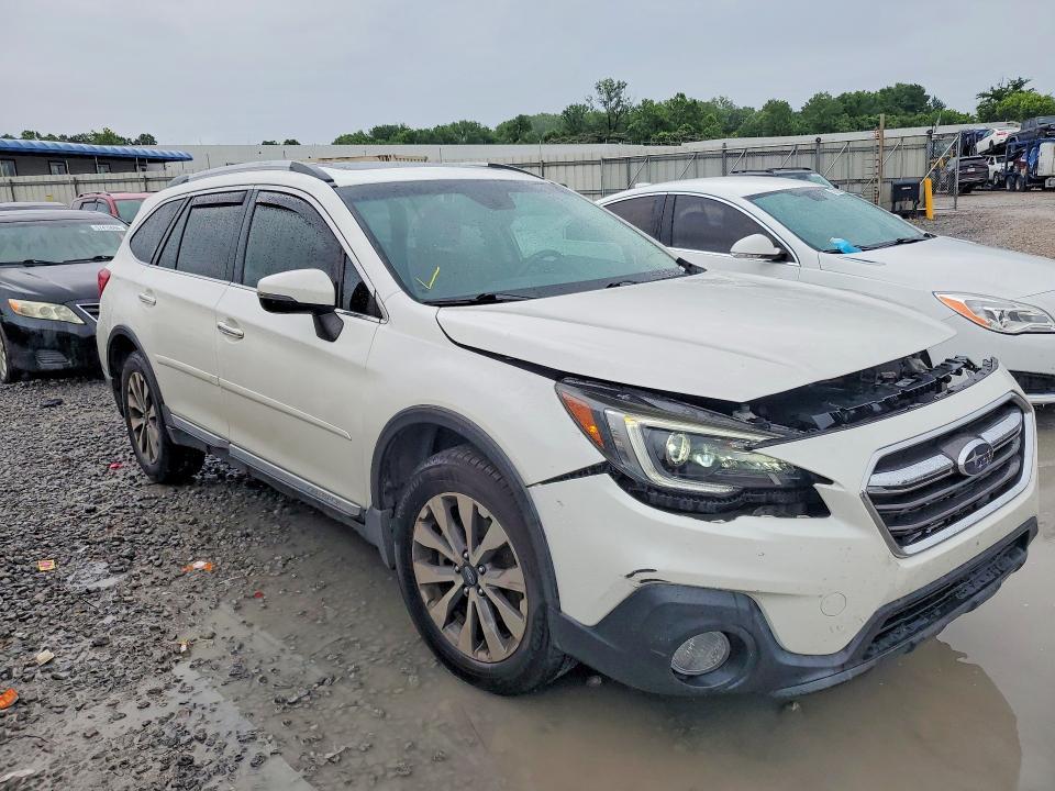 2018 Subaru Outback Touring