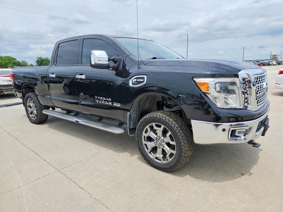 2017 Nissan Titan XD SL