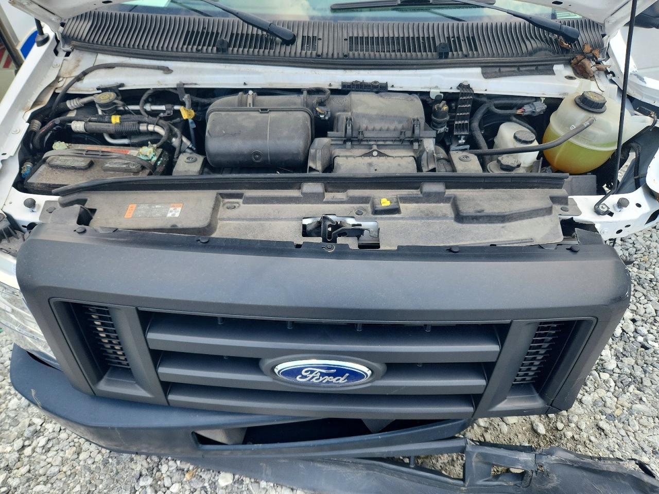 2023 Ford Econoline E350 Super Duty Cutaway Van