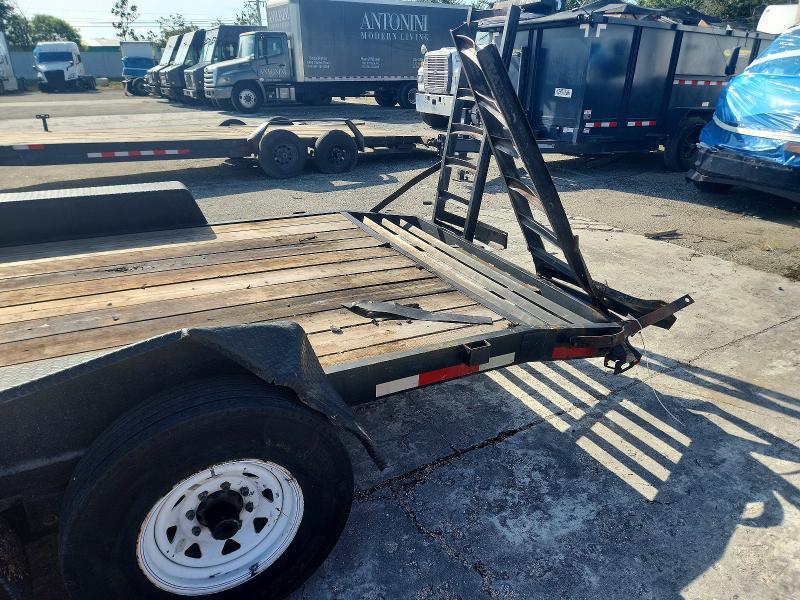 2012 Triple Crown Trailer 2012 Triple Crown Equipment Trailer
