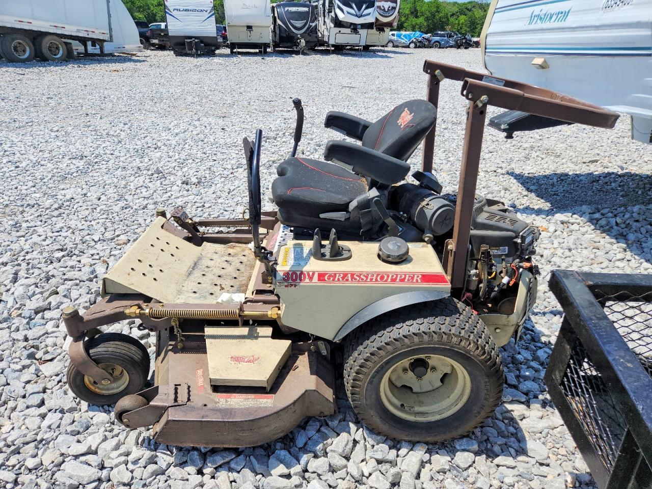 2020 Grassopper 2020 Grasshopper 300V EFI Lawn Mower