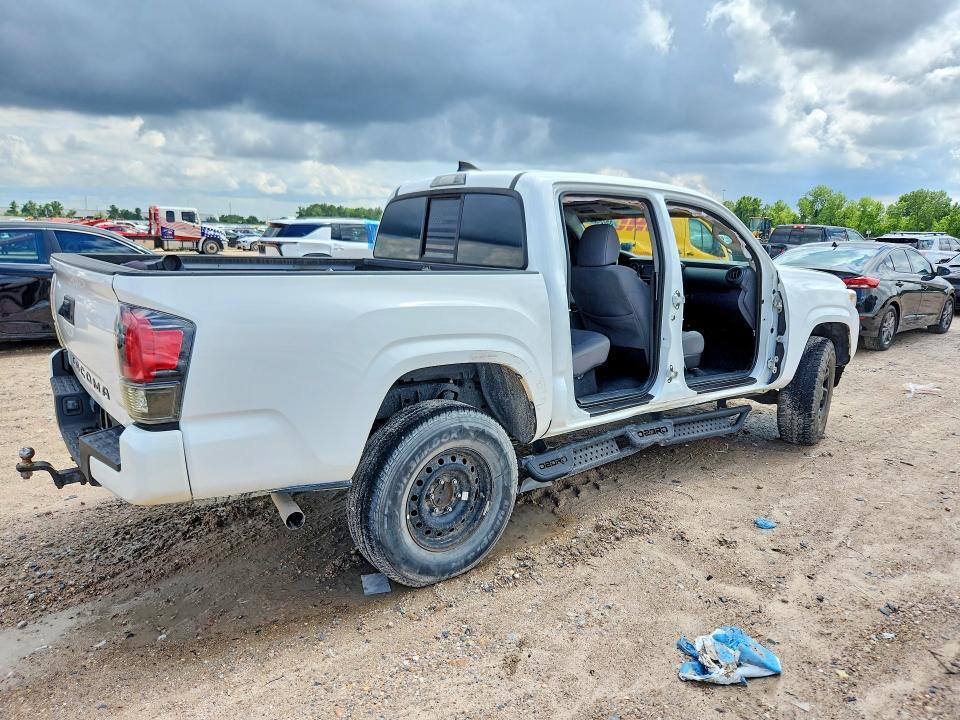 2016 Toyota Tacoma SR