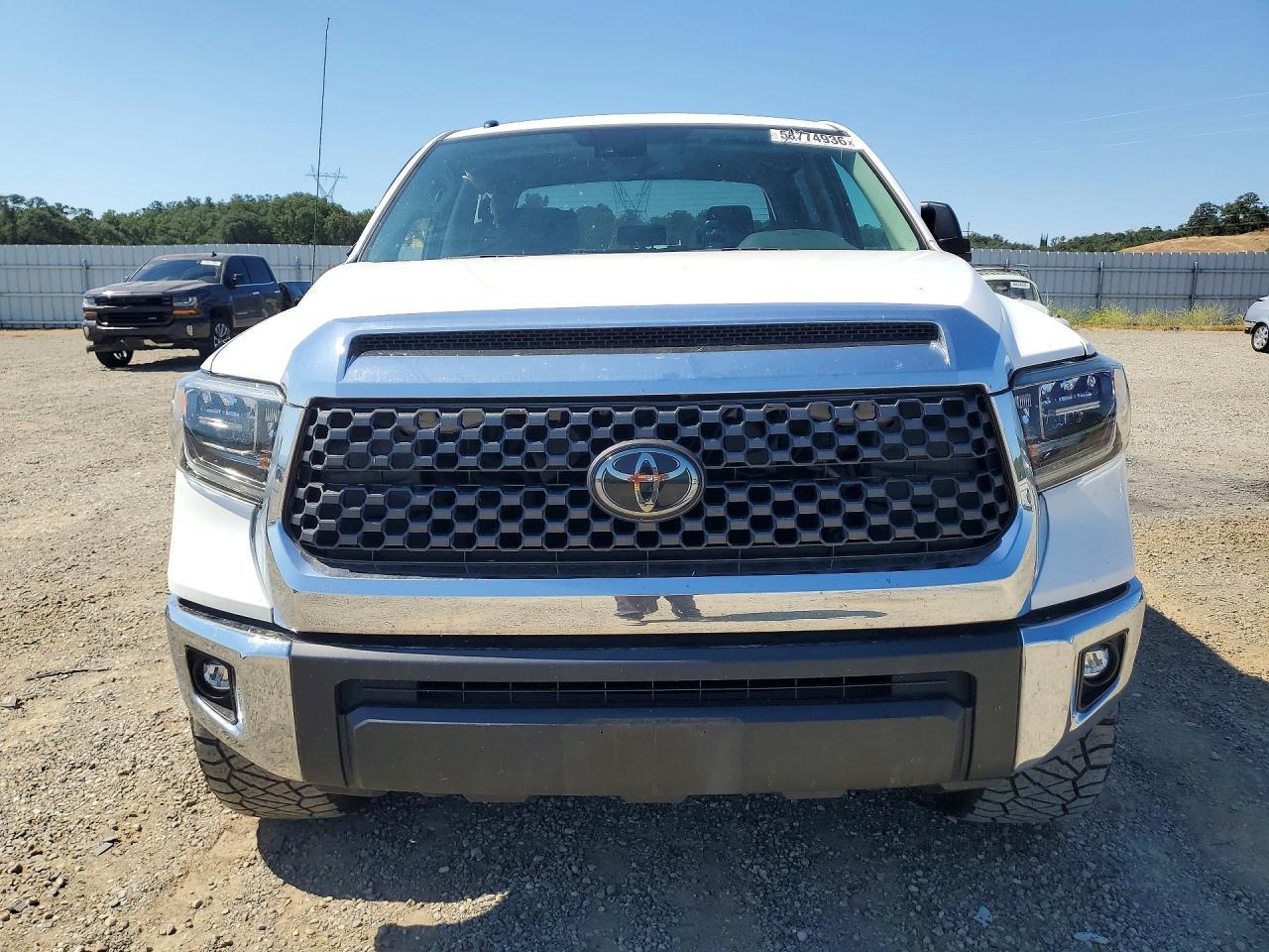 2018 Toyota Tundra Crewmax SR5