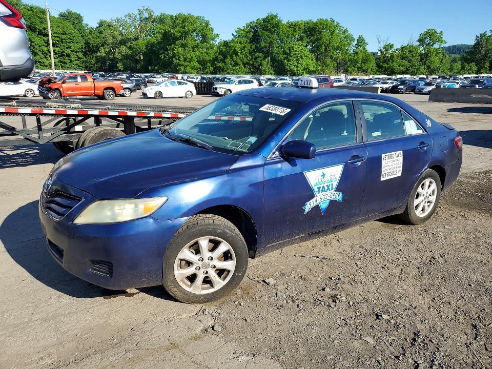 2011 Toyota Camry le