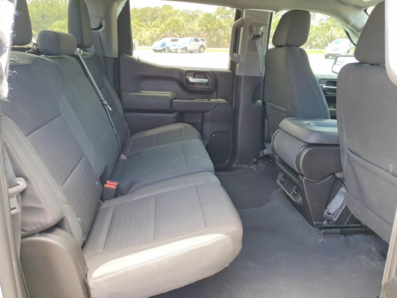 2022 Chevrolet Silverado C1500 Custom