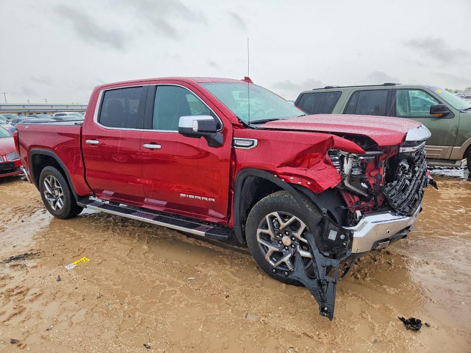 2025 GMC Sierra K1500 SLT