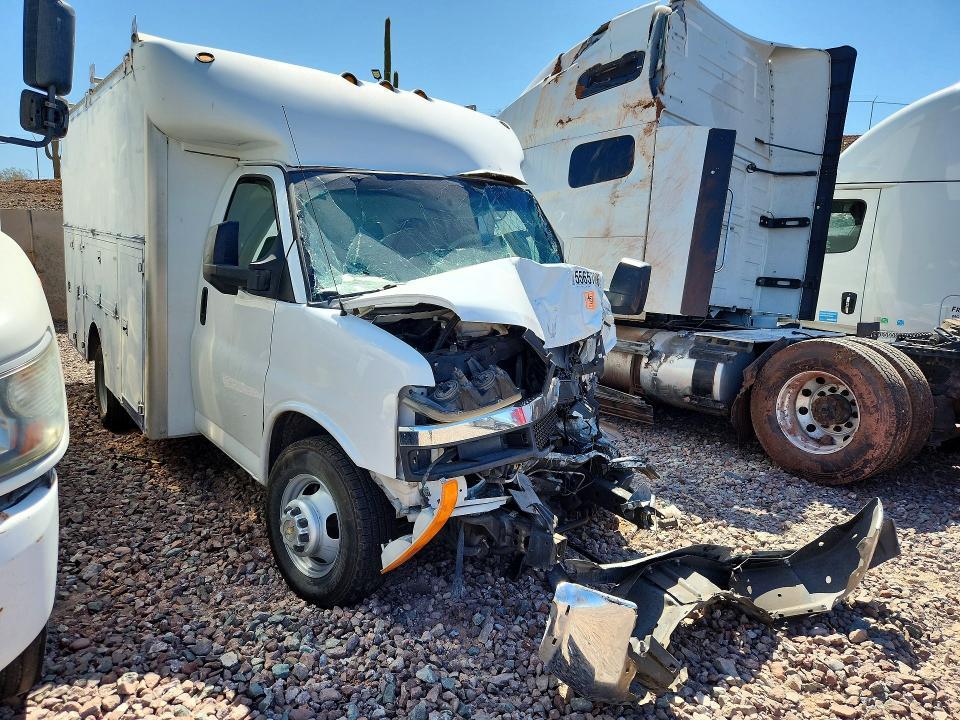 2013 Chevrolet Express Delivery Truck