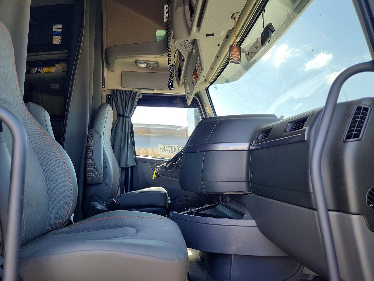 2024 Volvo VNL Semi Truck