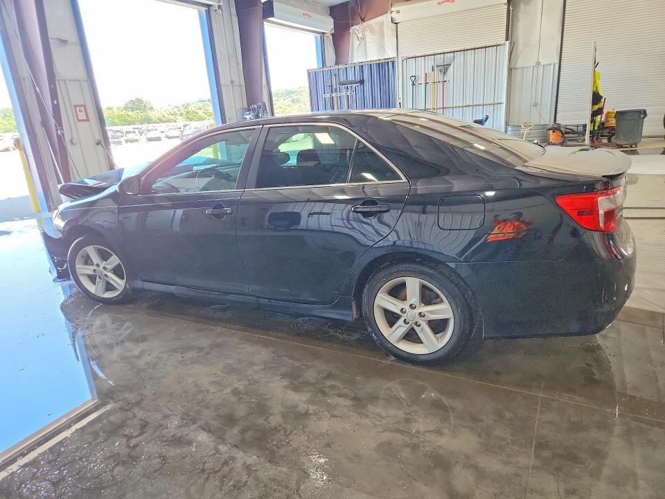 2013 Toyota Camry se