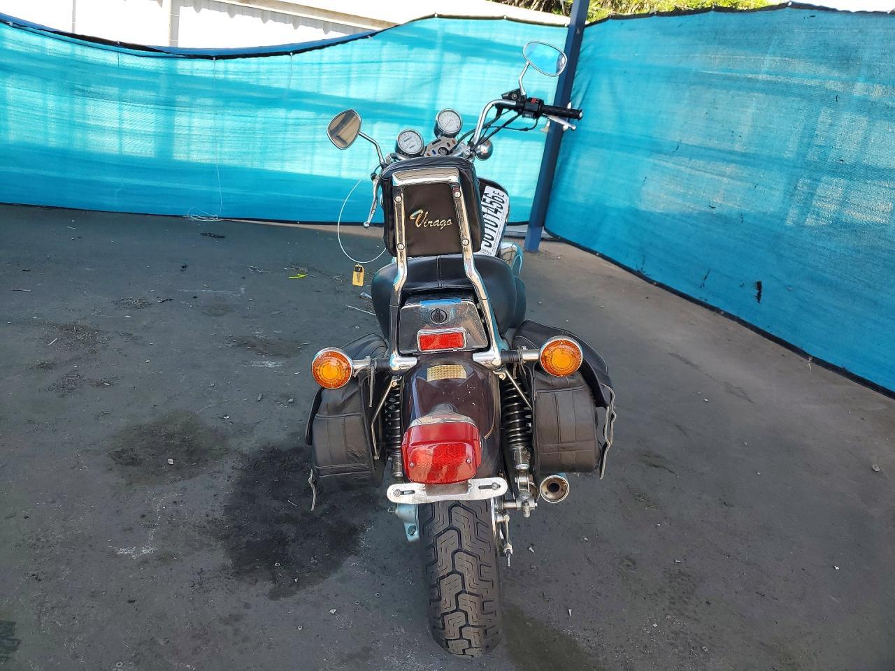 1987 Yamaha XV700 C