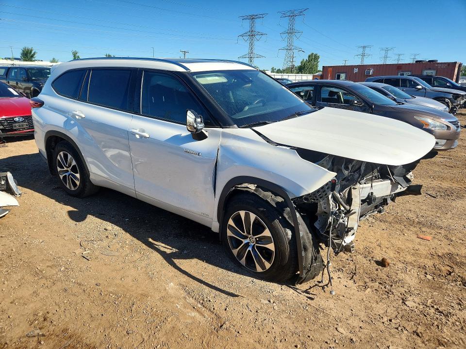2020 Toyota Highlander Hybrid xle