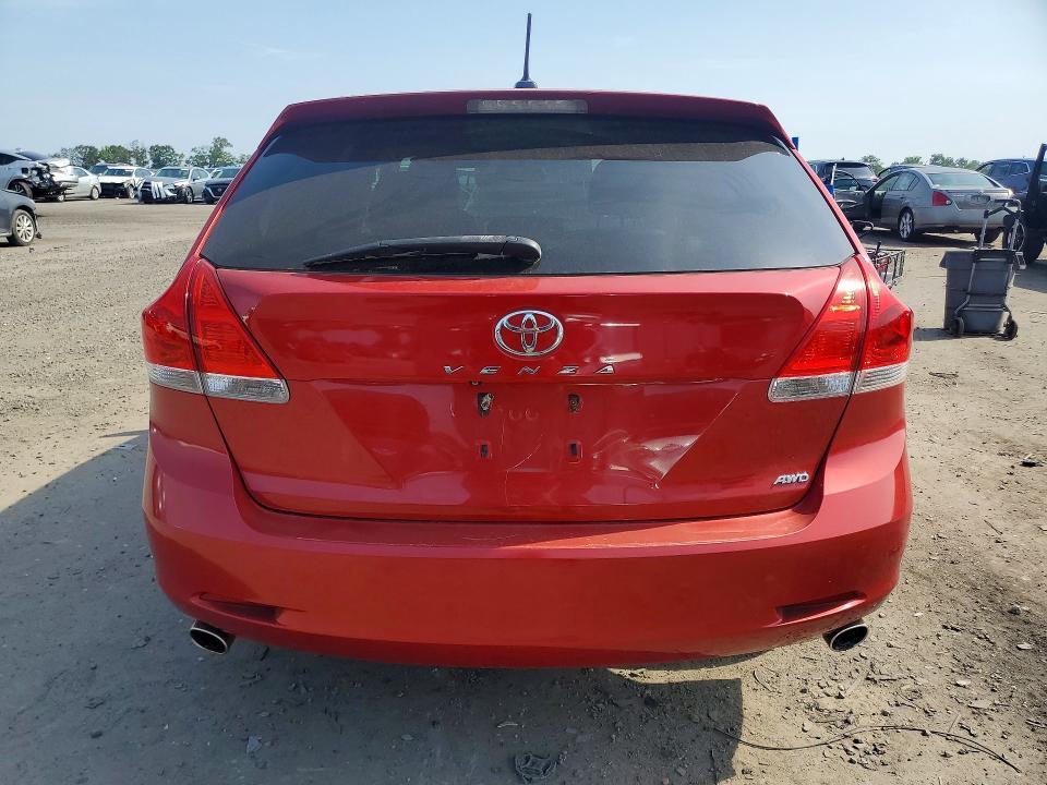2010 Toyota Venza awd V6