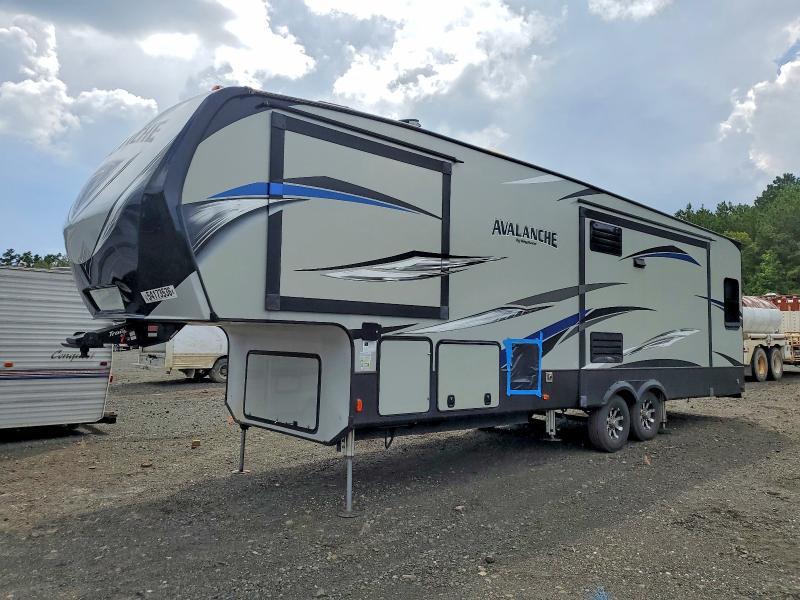 2018 Avalon 2018 Keystone Avalanche Camper