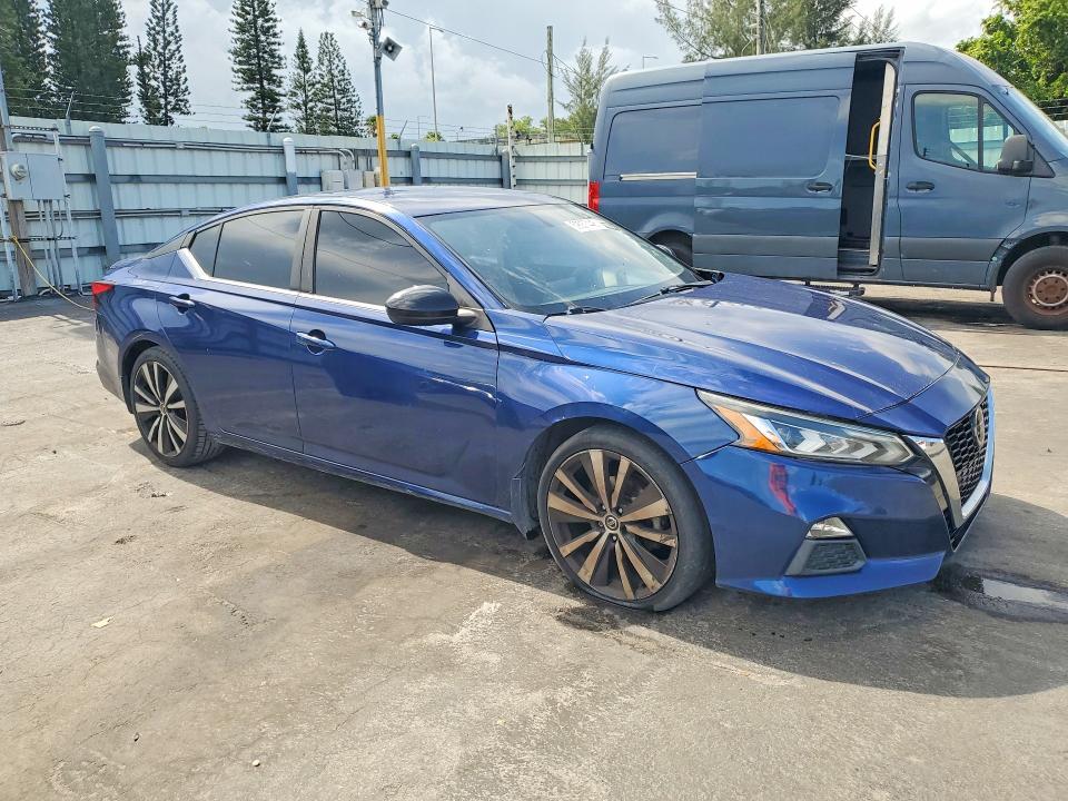2019 Nissan Altima sr
