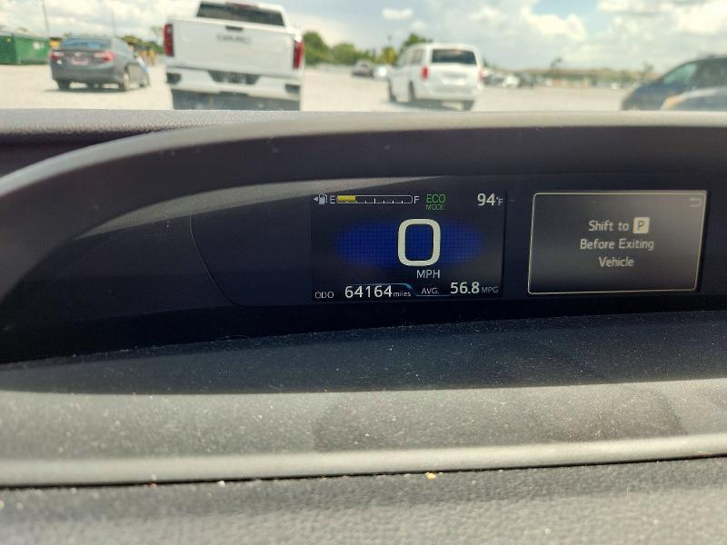 2021 Toyota Prius l eco