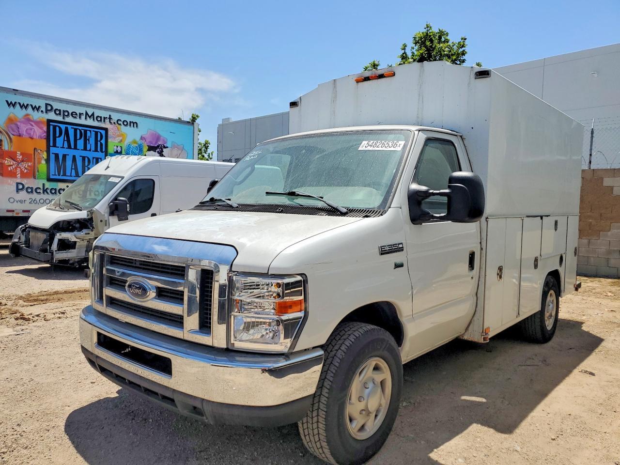 2015 Ford Econoline E350 Super Duty Cutaway Van