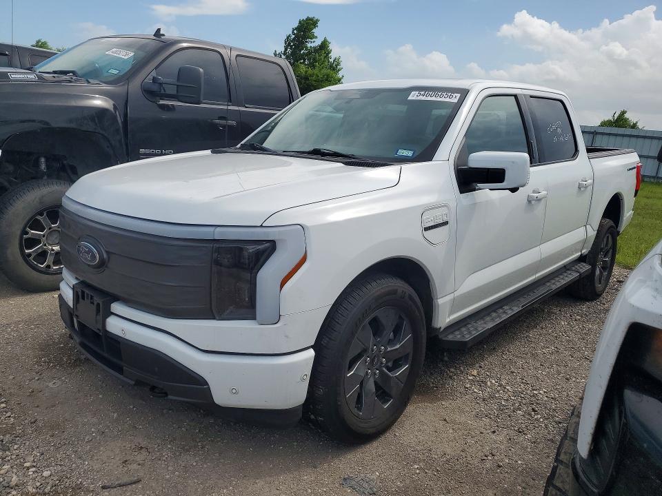 2023 Ford F150 Lightning PRO