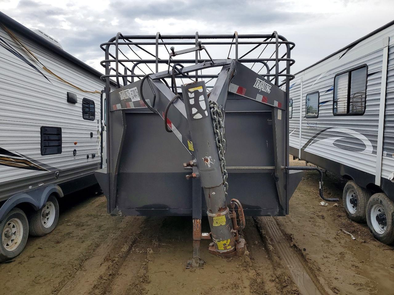 2004 Travalong Livestock Trailer