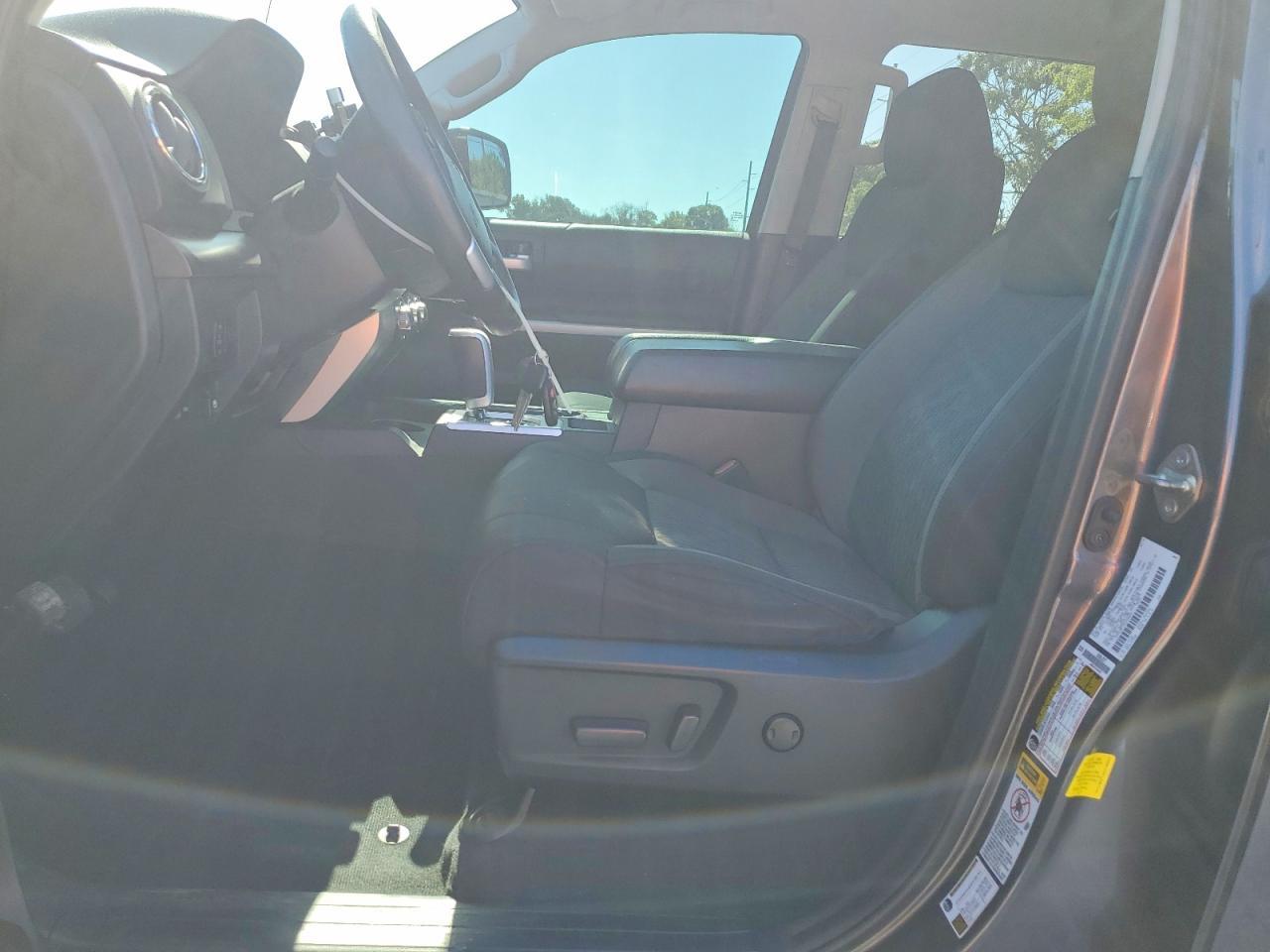 2016 Toyota Tundra Crewmax SR5