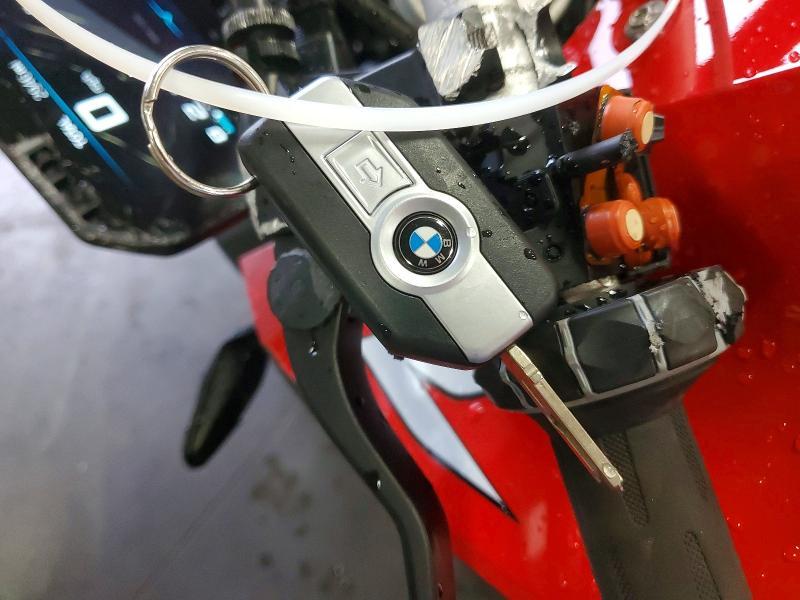 2024 BMW F 900 R