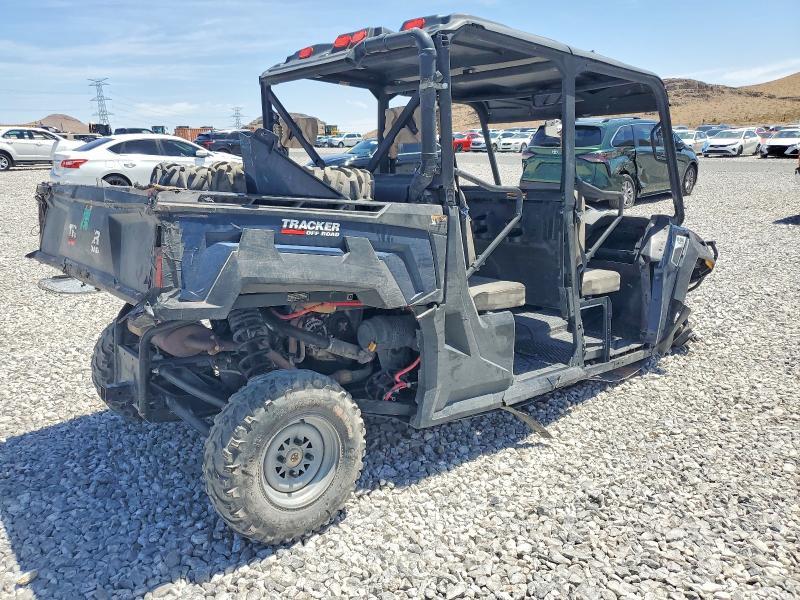2022 Tracker Utility Vehicle
